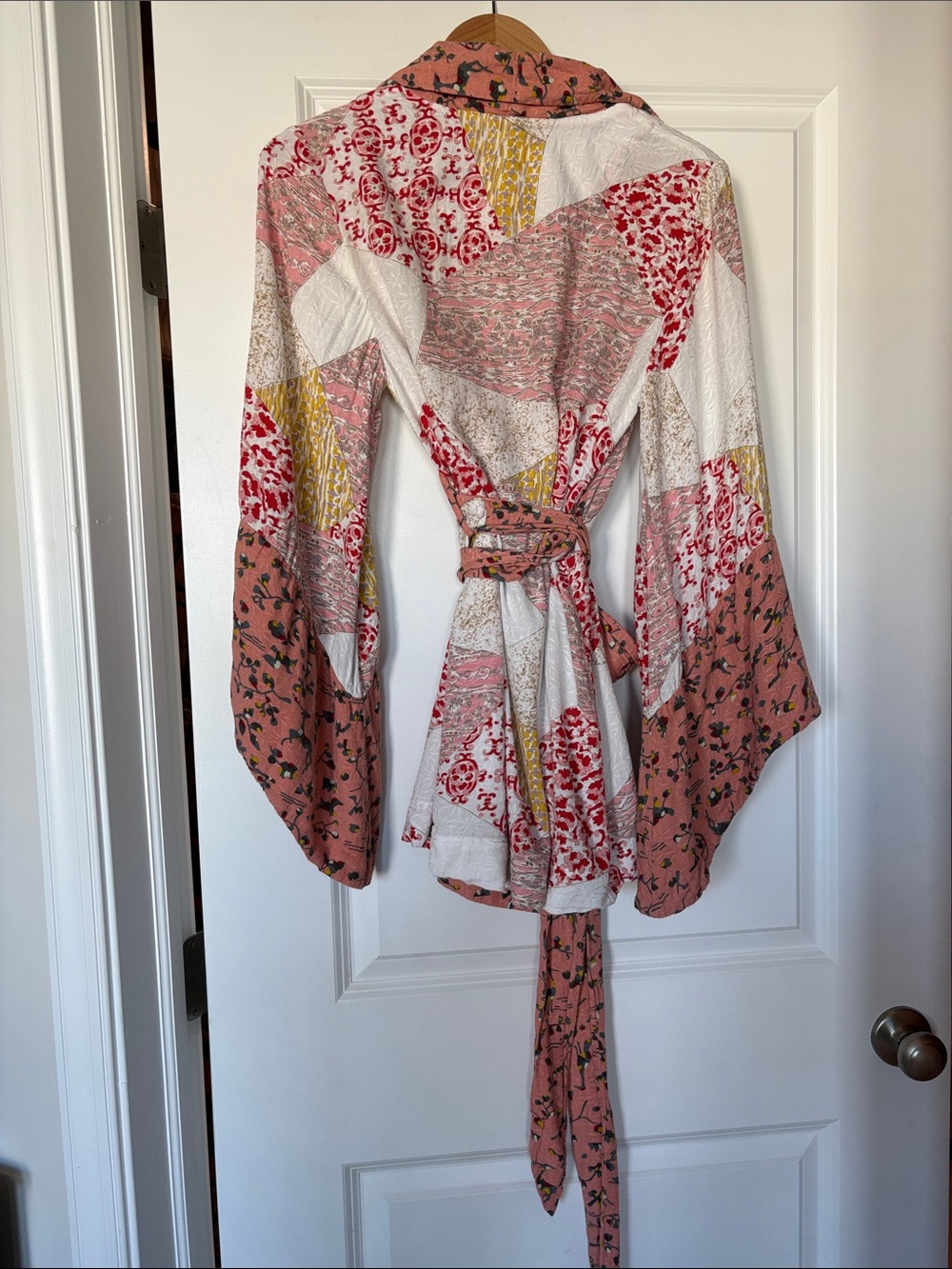 ANTHROPOLOGIE FLOREAT Pink Floral Patchwork Kimono Robe - Picture 8 of 11